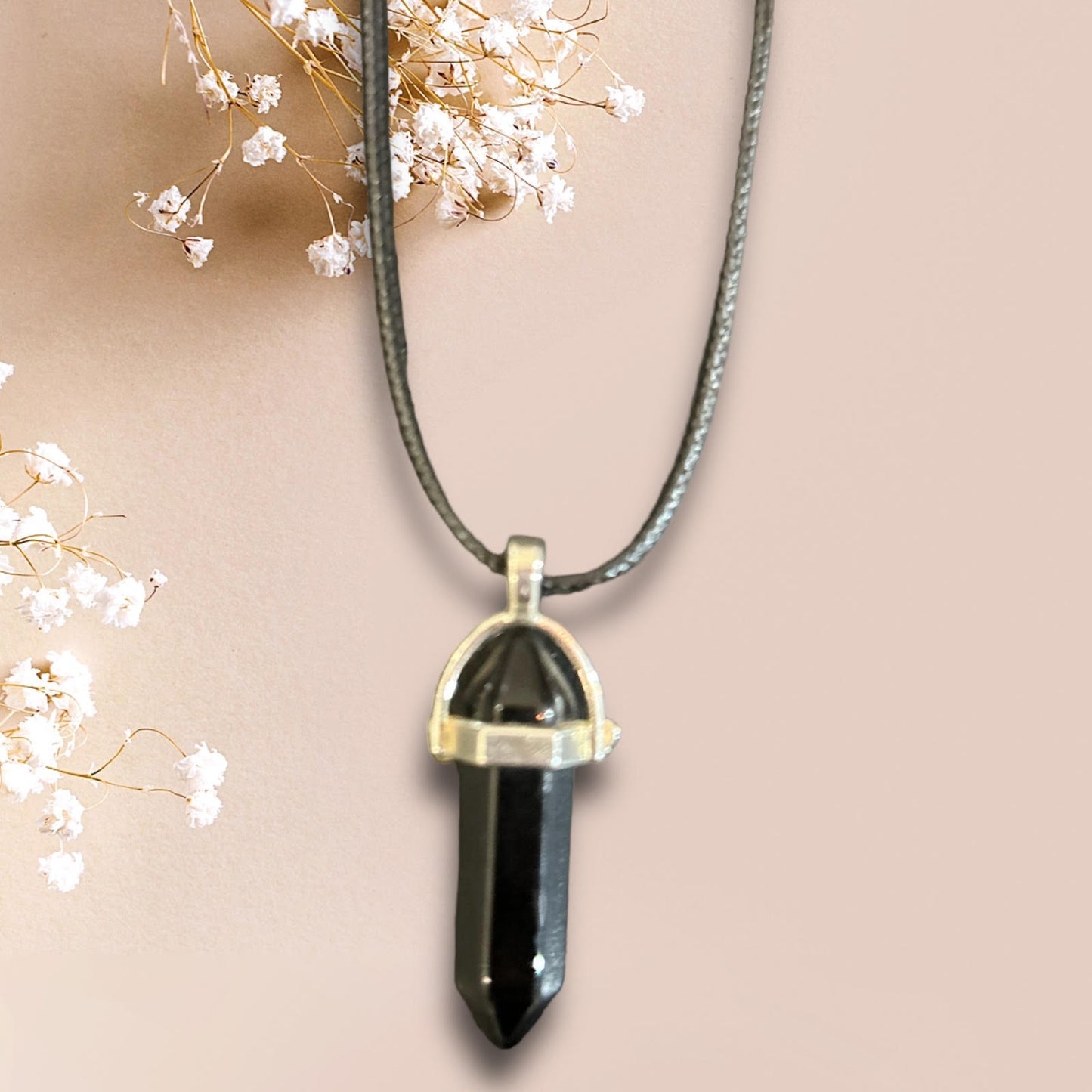 Pendant-–-Agate-Black