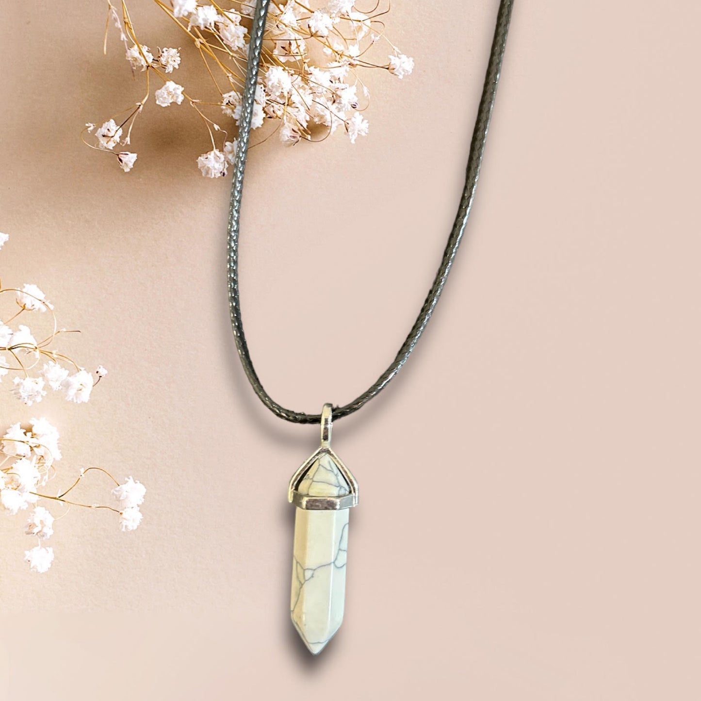 Pendant-–-Magnesite